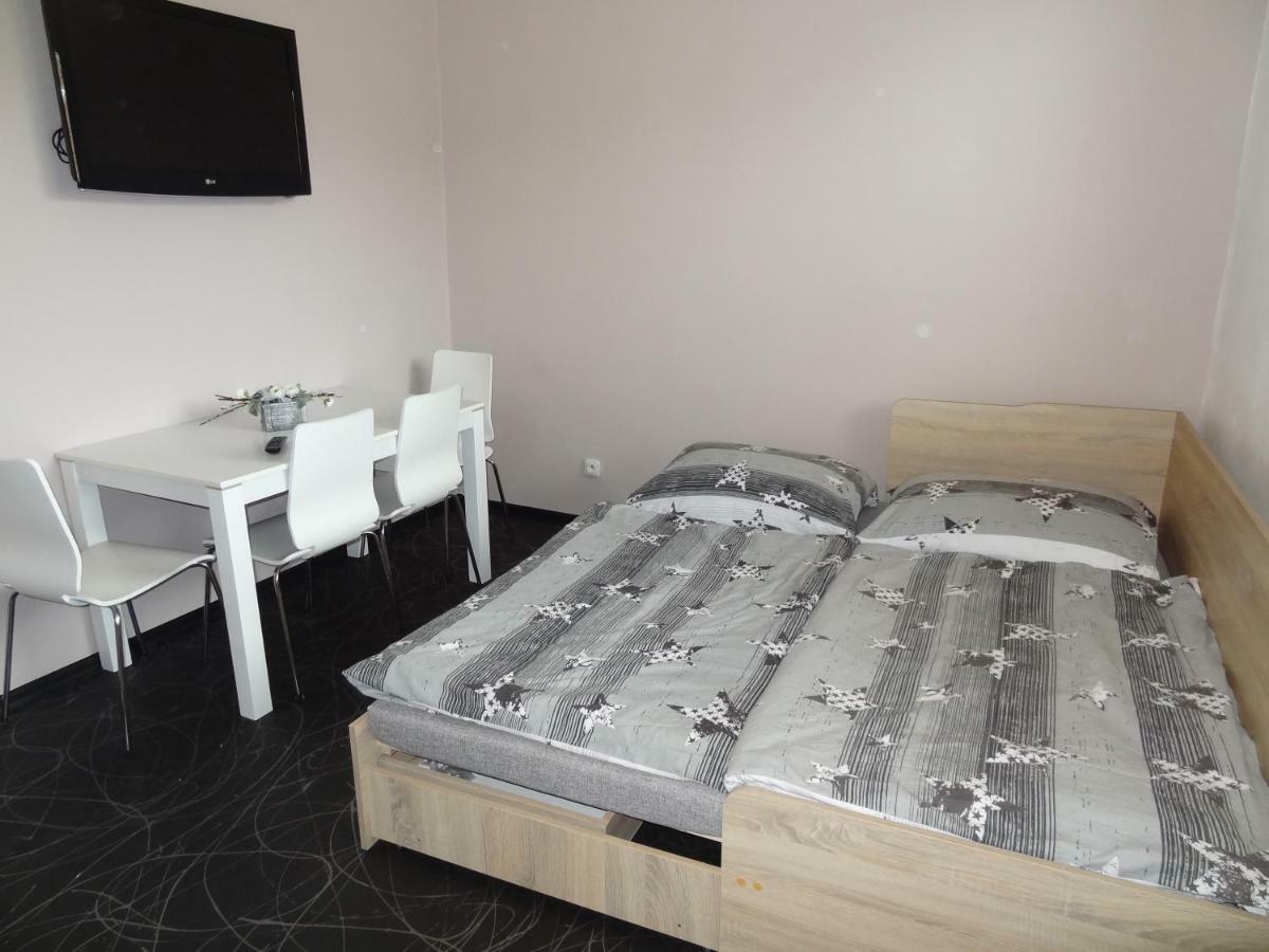 Apartman Lednicka Břeclav Exteriör bild