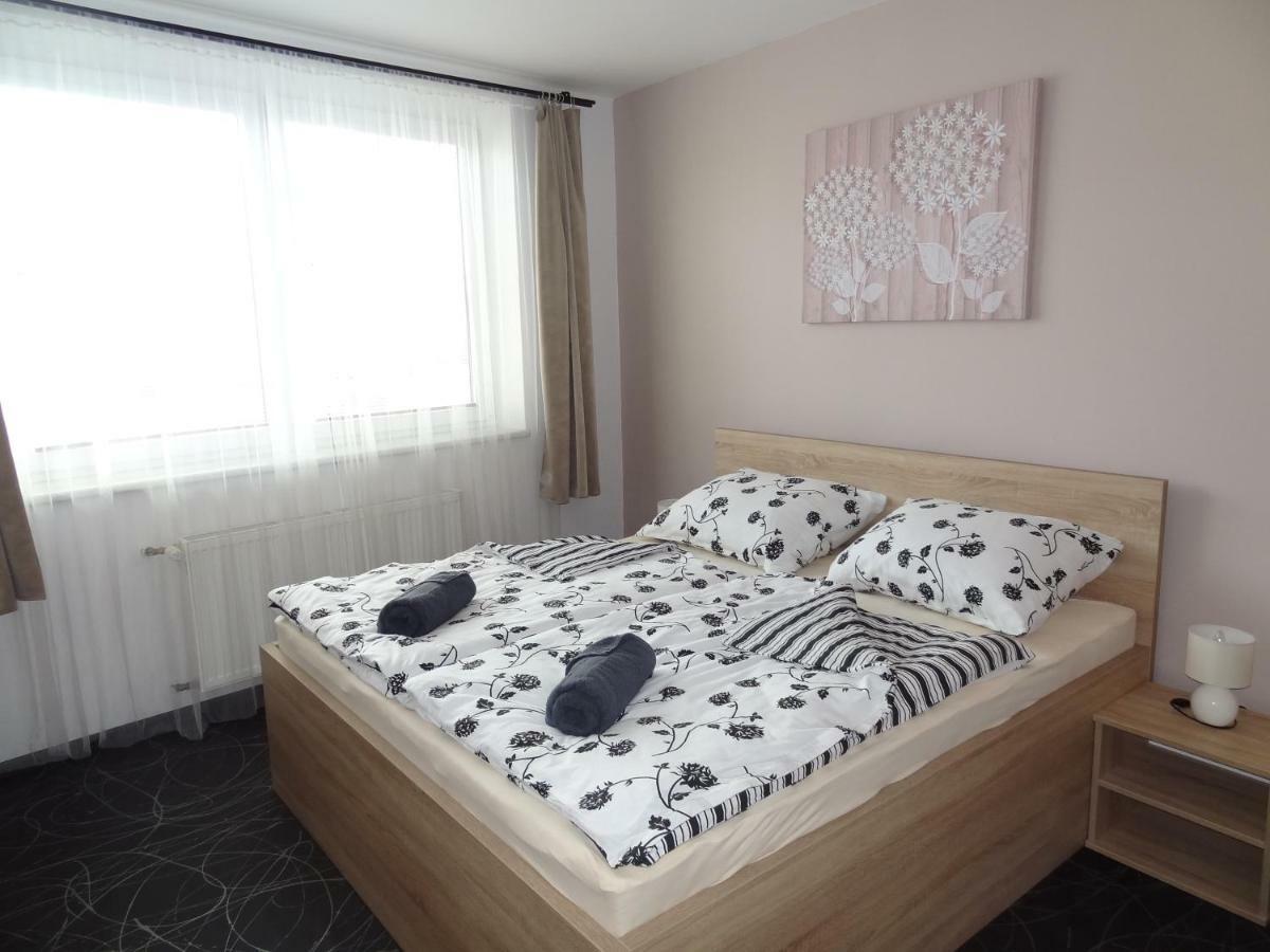 Apartman Lednicka Břeclav Exteriör bild
